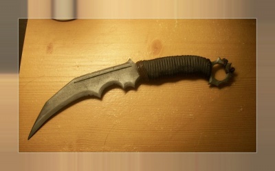 The wooden Theif Karambit by WolfWoodWorks.jpg