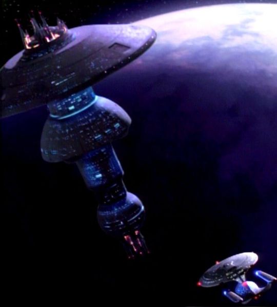 File:540px-USS Enterprise-D approaches an Earth Spacedock type starbase.jpg